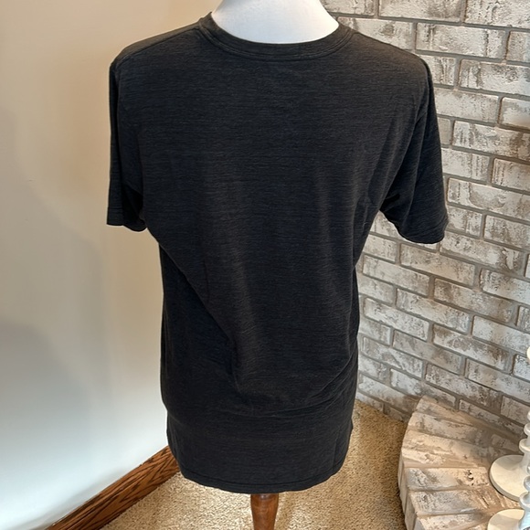 North Face Tee - Picture 2 of 4